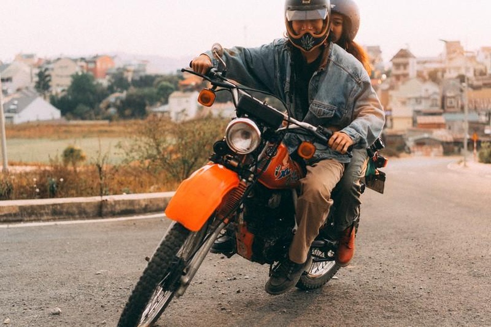 Bộ ảnh đong đầy trải nghiệm tình yêu của cặp đôi cá tính - 4 Bộ ảnh đong đầy trải nghiệm tình yêu của cặp đôi cá tính - 4