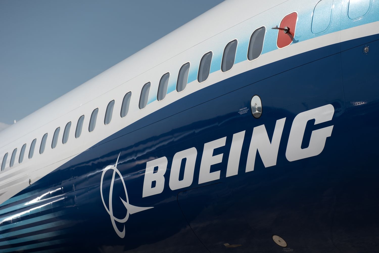 Chìm trong khủng hoảng vì thuế quan, Boeing liệu có thể tìm lại ngôi vương? - 2 Chìm trong khủng hoảng vì thuế quan, Boeing liệu có thể tìm lại ngôi vương? - 2