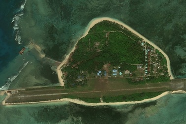 Trung Quốc ngang nhiên đưa gần 100 tàu áp sát đảo Thị Tứ