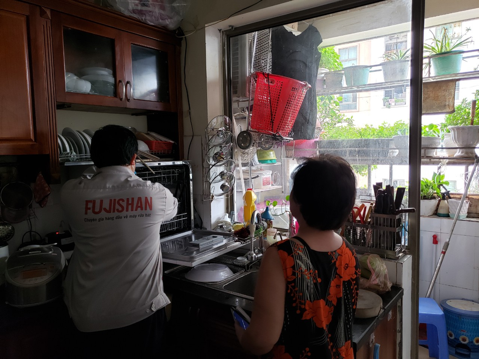Tặng máy rửa bát ngày 8/3, món quà thiết thực đốn tim chị em phụ nữ - 5