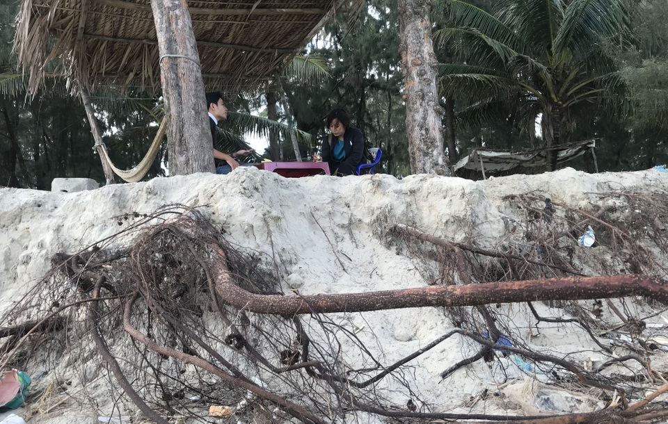 Sạt lở bất thường tại bãi biển đẹp nhất Quảng Ngãi - 2 Sạt lở bất thường tại bãi biển đẹp nhất Quảng Ngãi - 2