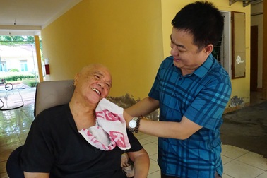 Chăm sóc thương bệnh binh bằng cả tấm lòng biết ơn