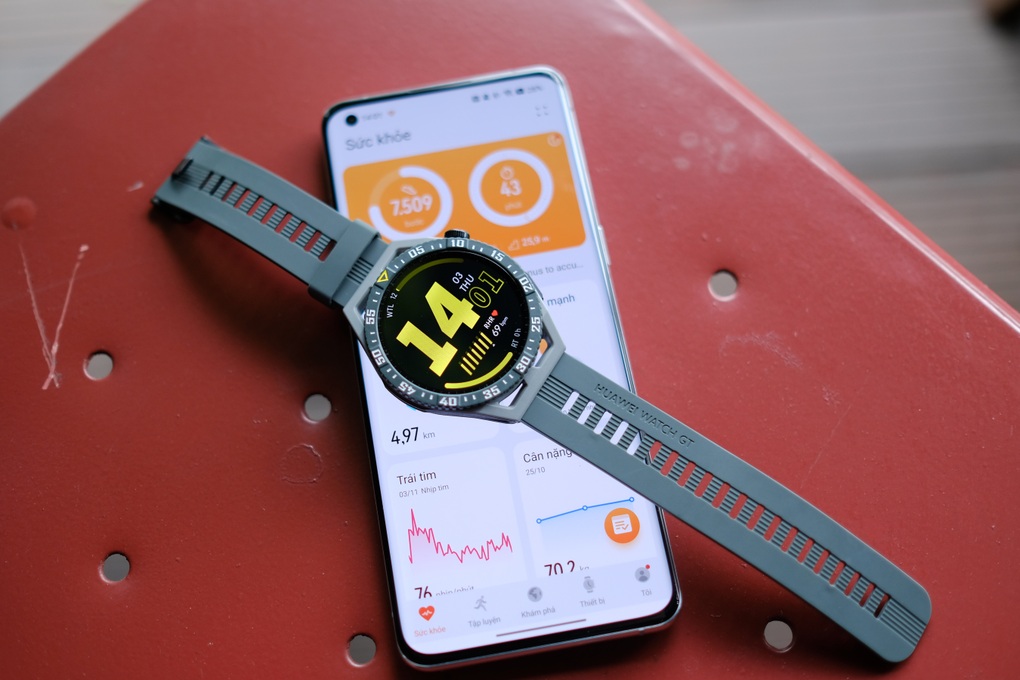 Dưới 6 triệu đồng, chọn mua smartwatch nào? - 2 Dưới 6 triệu đồng, chọn mua smartwatch nào? - 2