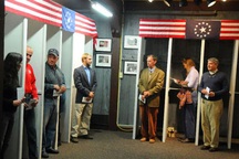 Cử tri Mỹ đi bầu tổng thống giữa lo ngại tranh chấp pháp lý