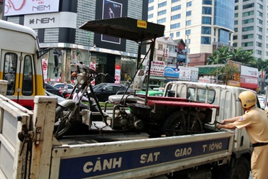 Bán phế liệu hơn 100 xe ba bánh "giả danh" thương binh