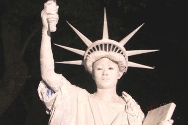 Xuất hiện "Nữ Thần Tự Do" tại Huế