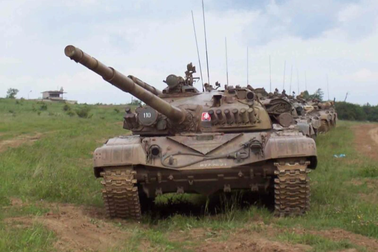 Không được bù đắp tương xứng, Slovakia chưa chuyển xe tăng cho Ukraine