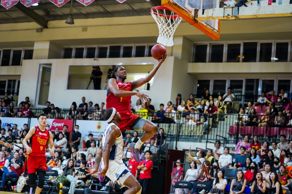 VBA STAR X và MSB mang âm nhạc hòa cùng bóng rổ - 2 VBA STAR X và MSB mang âm nhạc hòa cùng bóng rổ - 2