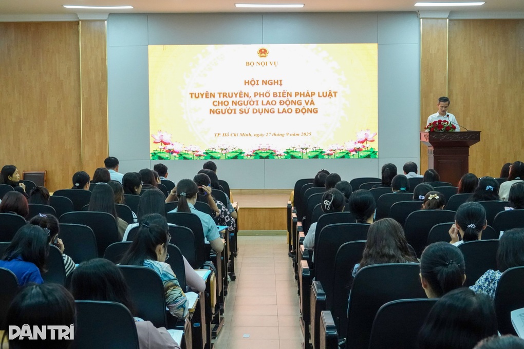 Việc chấp hành pháp luật lao động và bảo hiểm xã hội vẫn còn hạn chế - 1 Việc chấp hành pháp luật lao động và bảo hiểm xã hội vẫn còn hạn chế - 1