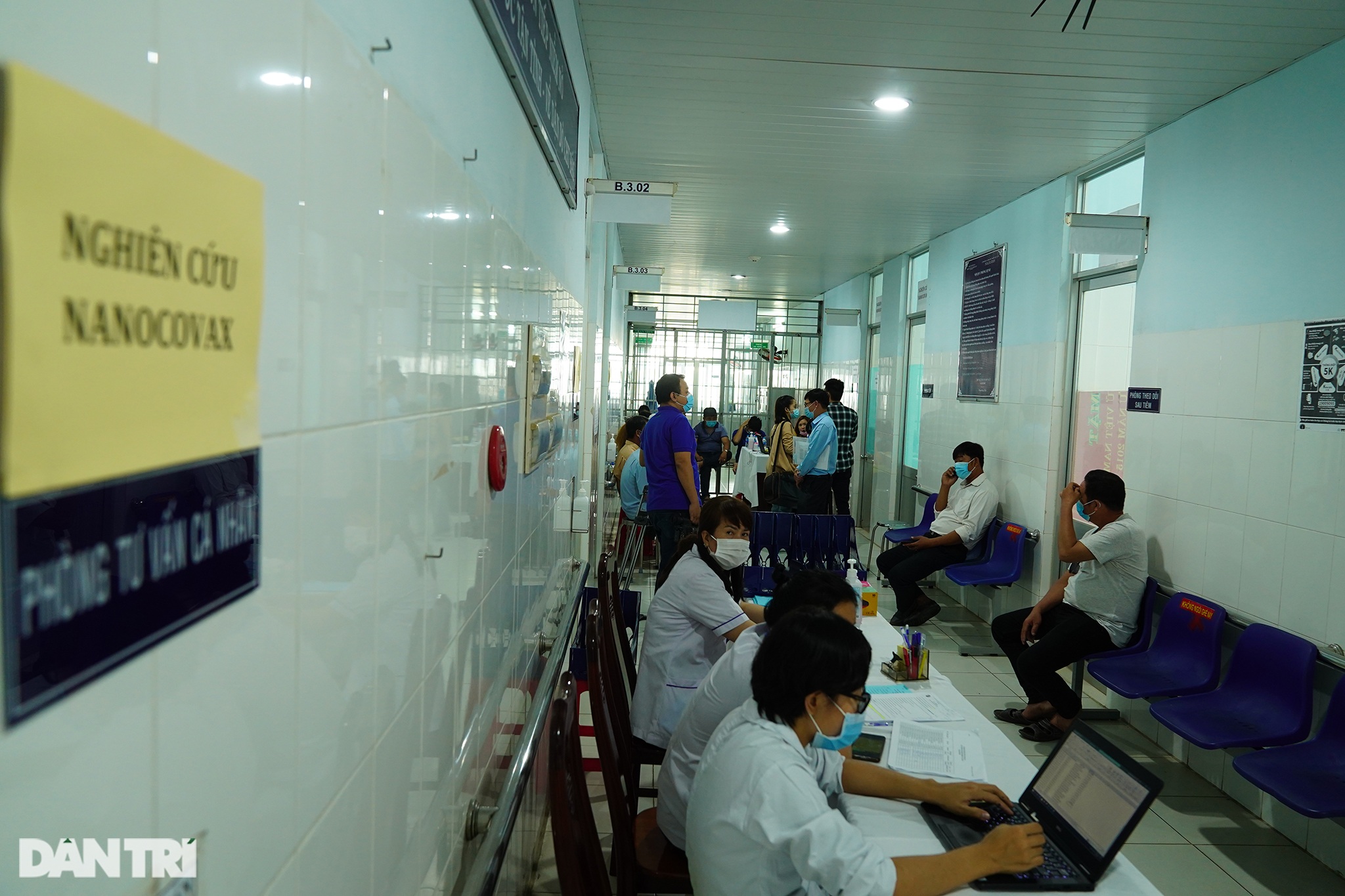 Tình nguyện viên: Không ra tuyến đầu thì góp công thử nghiệm vắc xin - 2 Tình nguyện viên: Không ra tuyến đầu thì góp công thử nghiệm vắc xin - 2