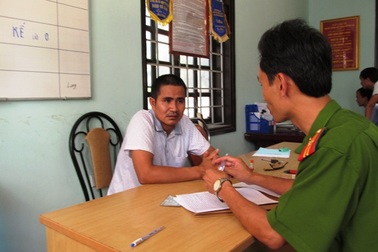 Bắt cóc bé trai 8 tuổi để tống tiền