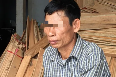 Công an lấy mẫu tóc, máu từ gia đình nghi có người thân mất tích ở Anh