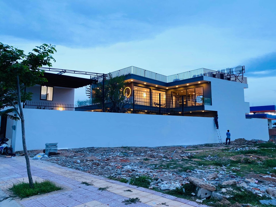 Nhà bạc tỉ tiện nghi của chàng trai “bỏ phố về quê” để chăm sóc mẹ bị bệnh - 1 Nhà bạc tỉ tiện nghi của chàng trai “bỏ phố về quê” để chăm sóc mẹ bị bệnh - 1