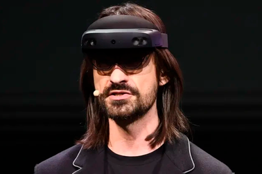 Sếp lâu năm của Microsoft phải từ chức vì bị cáo buộc quấy rối tình dục