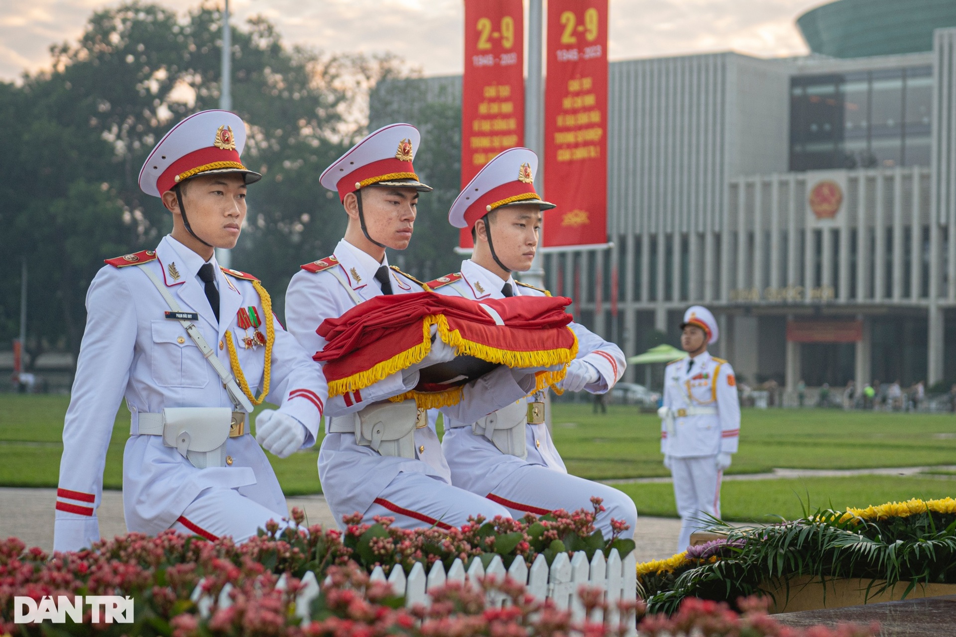 Trang nghiêm Lễ Thượng cờ chào mừng Quốc khánh 2/9 - 7