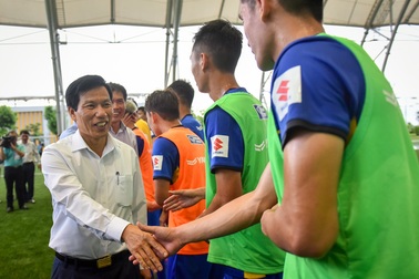 Bộ trưởng Nguyễn Ngọc Thiện: “Olympic Việt Nam hãy gác lại hào quang quá khứ”