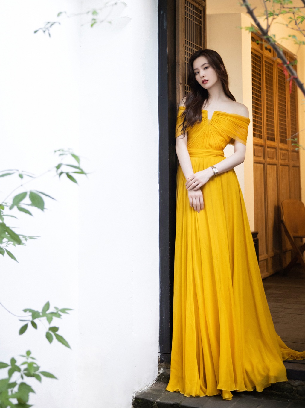 Đọ vẻ gợi cảm của 3 mỹ nhân tuổi Mão nổi nhất Hoa ngữ - 10