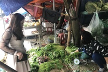 Rau xanh khan hiếm, tăng “phi mã” do mưa rét?