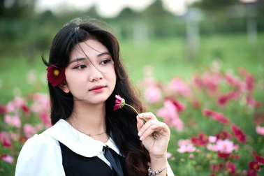 Tặng hoa hay vào bếp rửa bát