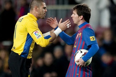 Messi và Valdes trên đường trở thành huyền thoại Pichichi và Zamora