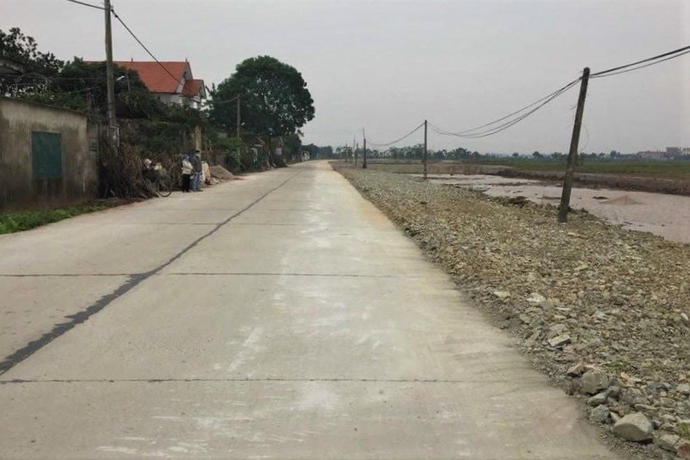 Chạy đua thu ngân sách, các địa phương ồ ạt đấu giá đất - 4 Chạy đua thu ngân sách, các địa phương ồ ạt đấu giá đất - 4