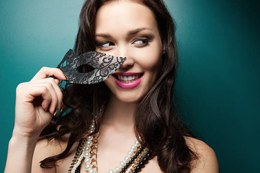 Phải hiểu thế nào là "gái hư"?