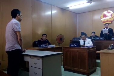 Cán bộ Công an lãnh án về tội gián điệp