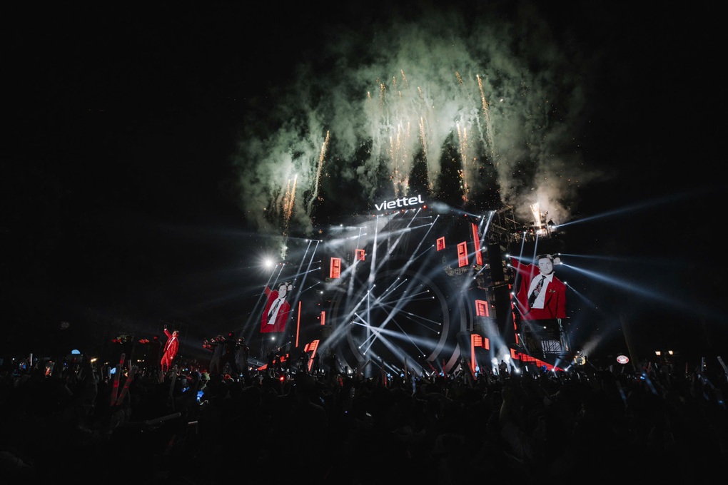 Viettel Y-Fest 2024: Sức hút từ nghệ thuật và công nghệ - 11 Viettel Y-Fest 2024: Sức hút từ nghệ thuật và công nghệ - 11