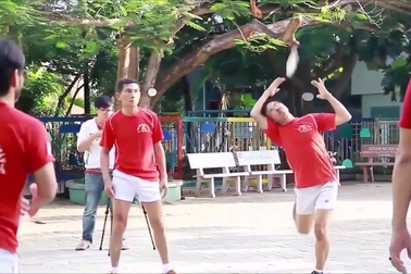 Màn đá cầu thanh thoát và uyển chuyển như múa ba lê