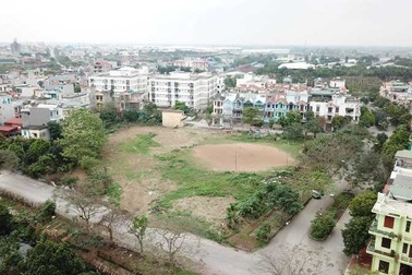 Nhà thầu “om” đất dự án, học sinh phải đi học nhờ