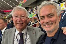 Sir Alex Ferguson và Mourinho tay bắt mặt mừng, cười nói rôm rả ở Euro 2024
