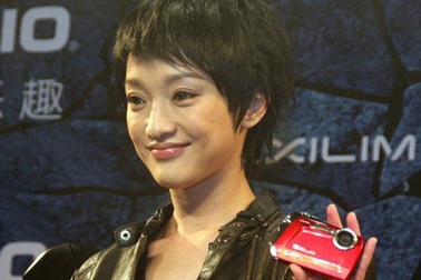 Châu Tấn đáng yêu với phong cách Tomboy