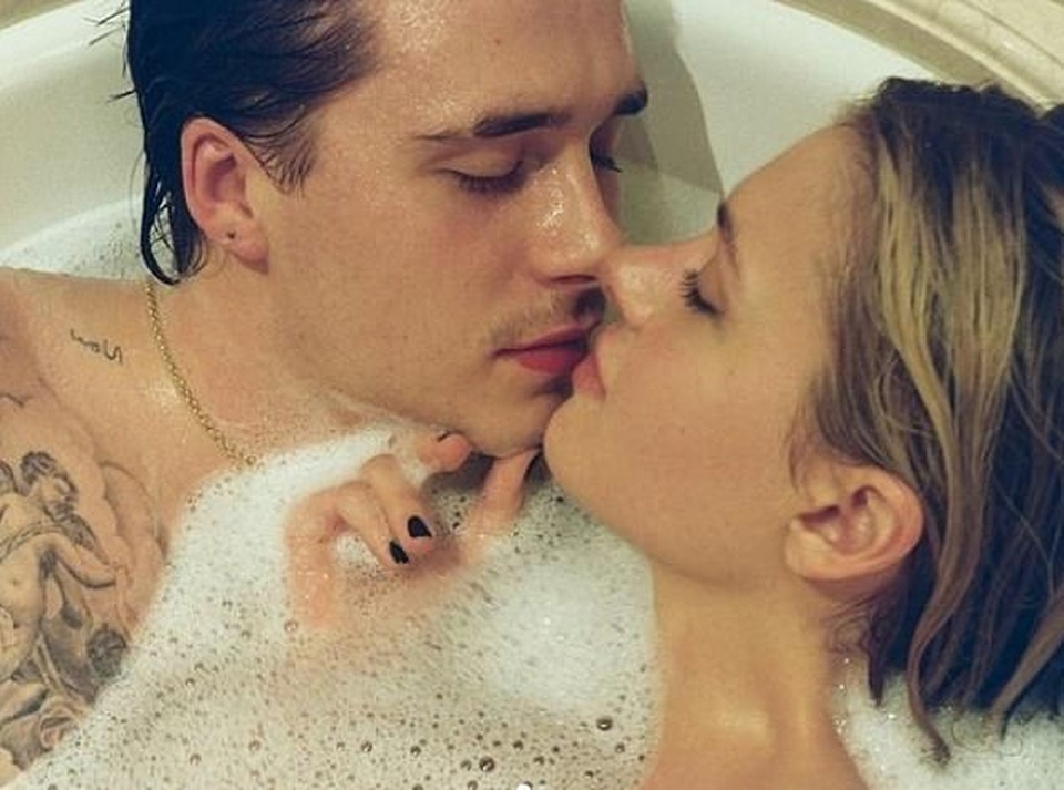 Loạt ảnh tình tứ của Brooklyn Beckham và con gái tỷ phú - 8 Loạt ảnh tình tứ của Brooklyn Beckham và con gái tỷ phú - 8