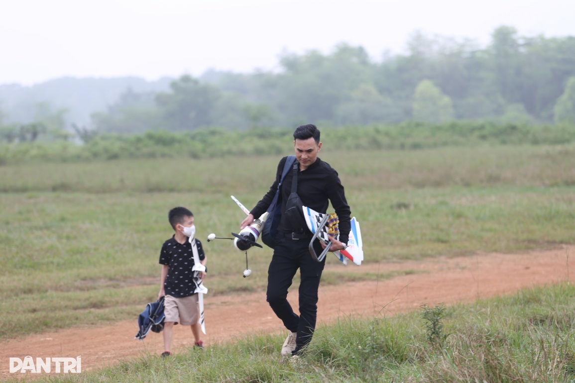 Thi bay cánh bằng: Sân chơi được Bộ Quốc phòng và Nhà nước quản lý chặt - 5 Thi bay cánh bằng: Sân chơi được Bộ Quốc phòng và Nhà nước quản lý chặt - 5