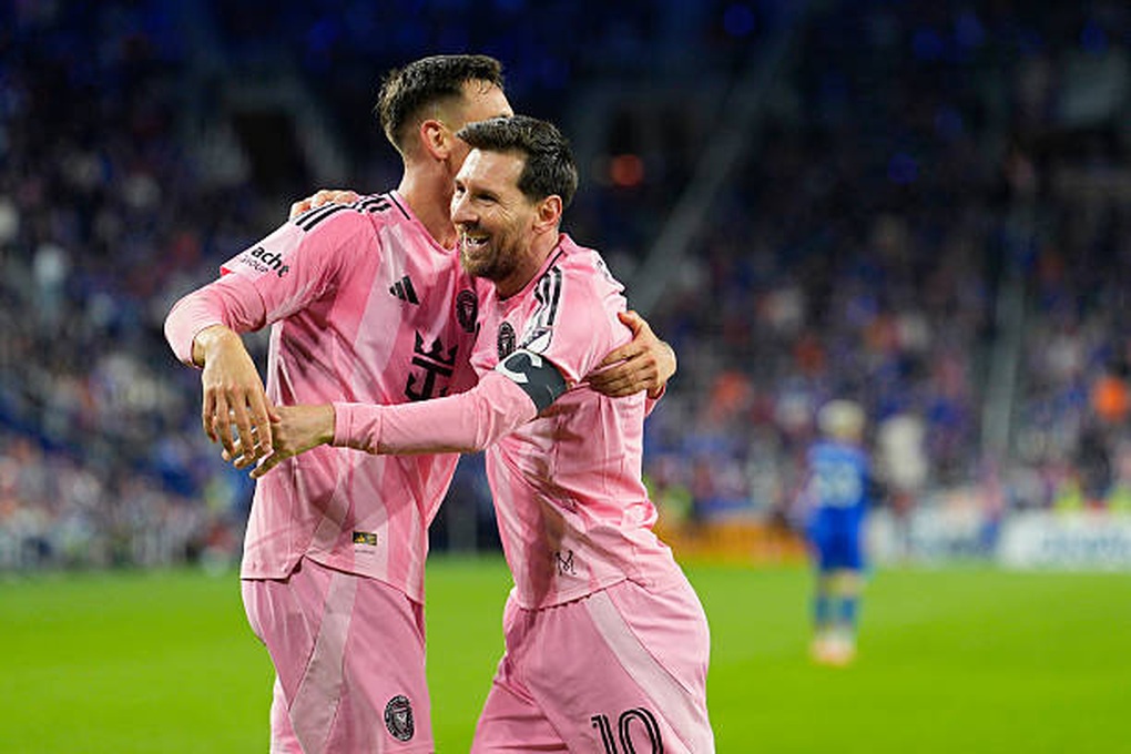 Lionel Messi lập kỷ lục, đưa Inter Miami vào chung kết - 2