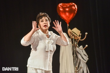 NSƯT Thanh Tú "Sao Tháng Tám": "Đừng bắt nghệ sĩ phải xin danh hiệu NSND"