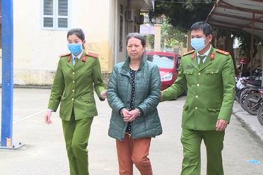 Bắt nữ quái "tín dụng đen" cho vay lãi suất 5 nghìn đồng/triệu/ngày