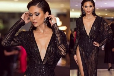 Mâu Thủy diện váy xẻ tận eo, khoe ngực đầy - chân thon