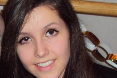 Nhiễm ký sinh trùng vì để lọt nước máy vào kính áp tròng