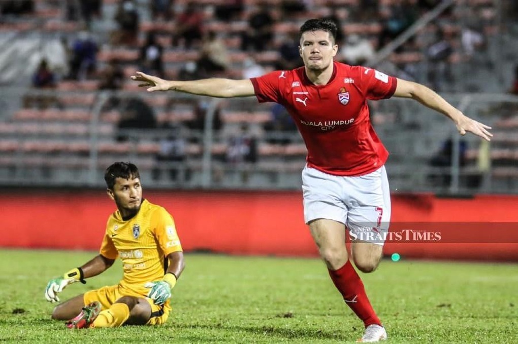Malaysia nhập tịch hai ngôi sao Nam Mỹ, đe dọa lớn tới tuyển Việt Nam - 2 Malaysia nhập tịch hai ngôi sao Nam Mỹ, đe dọa lớn tới tuyển Việt Nam - 2