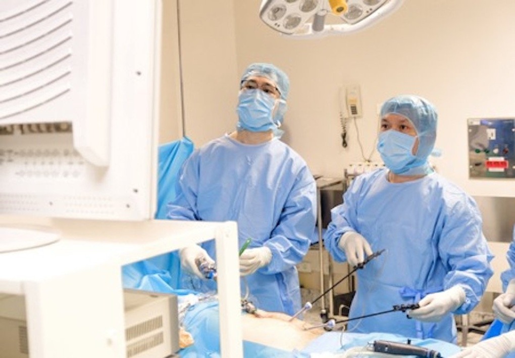 Tiểu ra máu, dấu hiệu báo động cần tầm soát ung thư bàng quang - 2 Tiểu ra máu, dấu hiệu báo động cần tầm soát ung thư bàng quang - 2