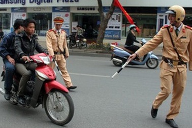 Khởi tố "bộ tam" cướp súng bắn cảnh sát giao thông