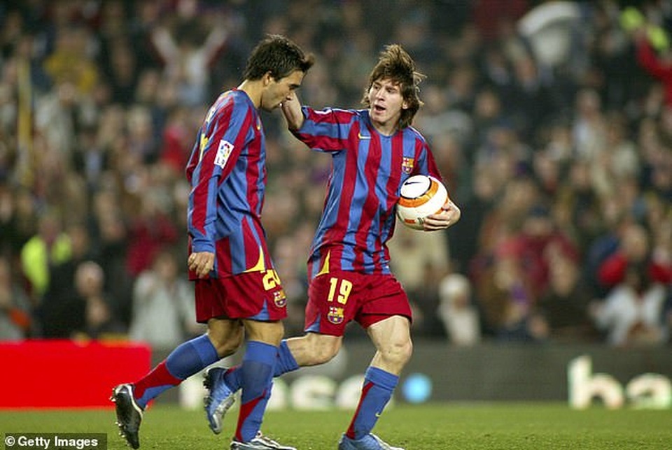 Trước Suarez, những ngôi sao nào từng là đồng đội của C.Ronaldo lẫn Messi? - 12 Trước Suarez, những ngôi sao nào từng là đồng đội của C.Ronaldo lẫn Messi? - 12