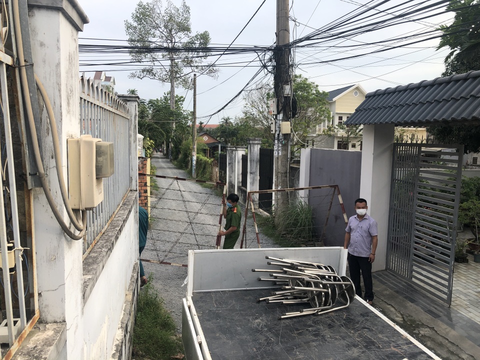TPHCM: Phong tỏa nơi làm, nơi ở của bệnh nhân Covid-19 về nước chui - 3 TPHCM: Phong tỏa nơi làm, nơi ở của bệnh nhân Covid-19 về nước chui - 3