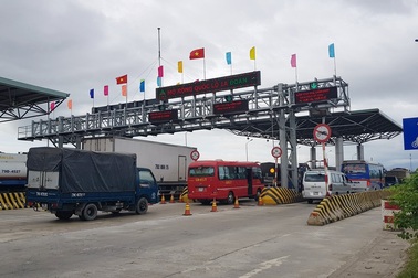 Một buổi sáng BOT Ninh Lộc xả trạm... 6 lần