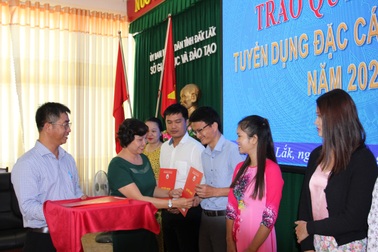 Đắk Lắk: 37 giáo viên được tuyển dụng đặc cách