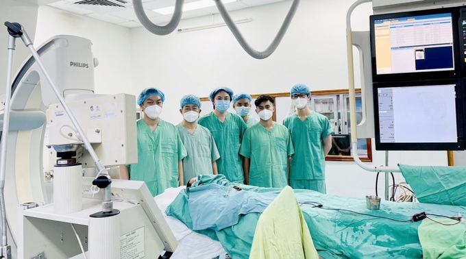 Trường hợp bệnh nhi bị dị tật máu não bẩm sinh hiếm gặp được cứu sống