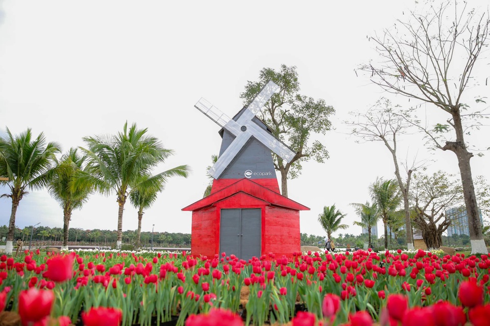 Đan Lê rạng rỡ cùng ông xã Khải Anh chụp ảnh du xuân ngày đầu năm mới - 8 Đan Lê rạng rỡ cùng ông xã Khải Anh chụp ảnh du xuân ngày đầu năm mới - 8