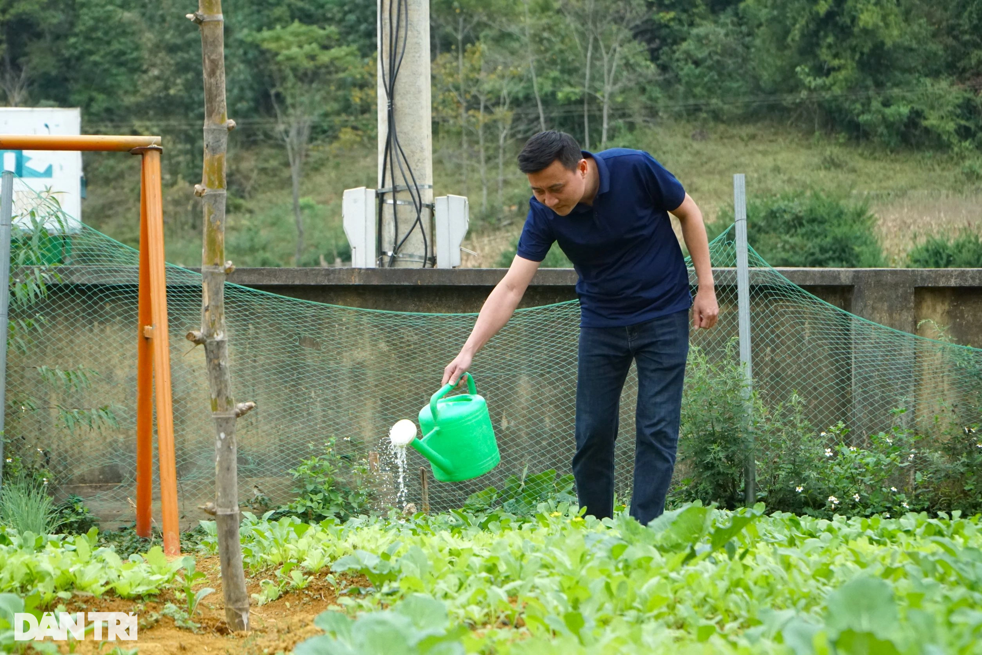 Ngôi trường đặc biệt 14 năm chưa từng có giáo viên nữ - 13 Ngôi trường đặc biệt 14 năm chưa từng có giáo viên nữ - 13