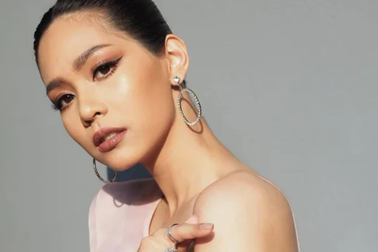 Trước khi sở hữu nhan sắc hoàn mỹ, tân hoa hậu quốc tế từng phải niềng răng